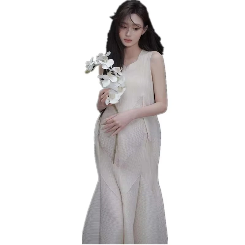 Women Elegant White Maternity Dresses for Photoshoot Stylish High End Pregnancy Gown Artistic Bump Photo Outfit Clothing for Mom - view 5