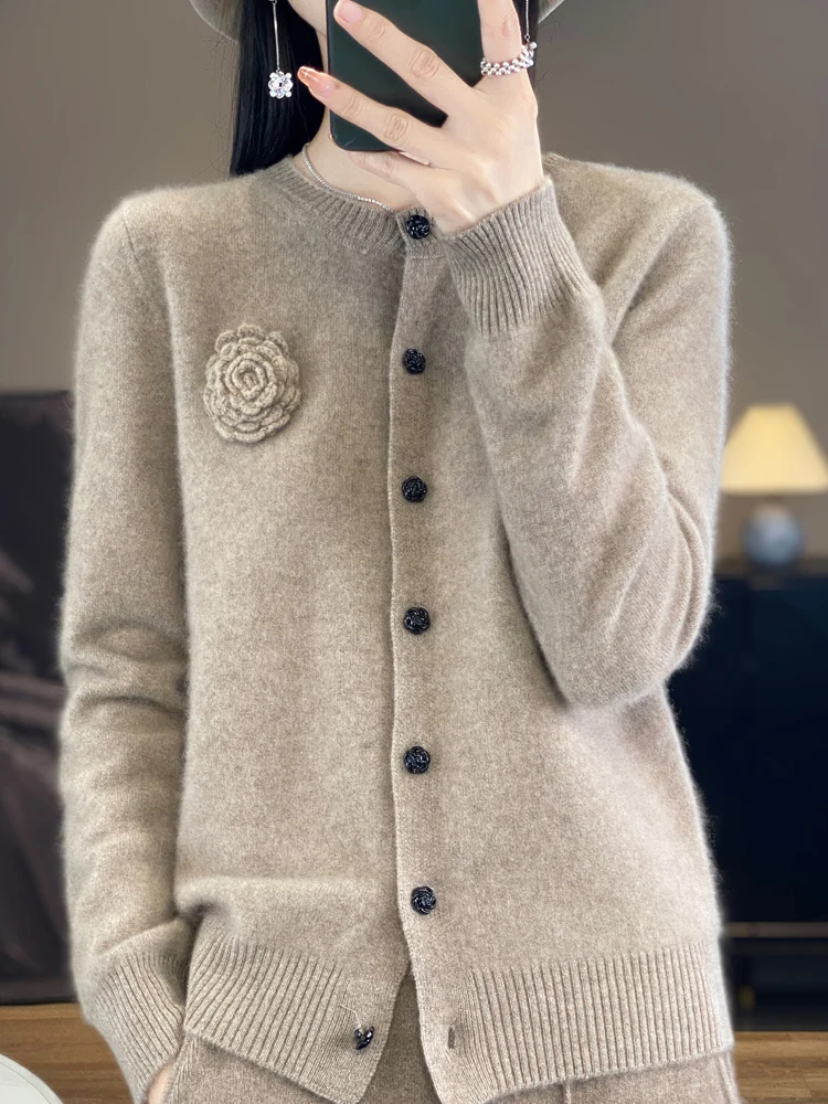 Pure wool knitted cardigan, Spring and Autumn new round neck, solid color, simple and fashionable rose top [no returns allowed]