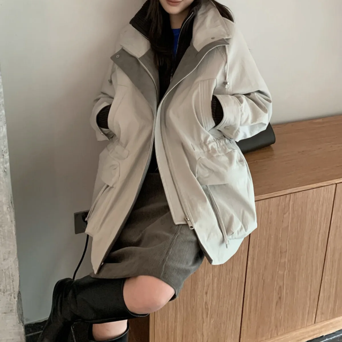 KWTX 2025 Damska kurtka robocza, nowy styl, blok kolorów, pogrubiona, wiązana w pasie, kieszenie na zamek, casualowa, designerska, jesień-zima