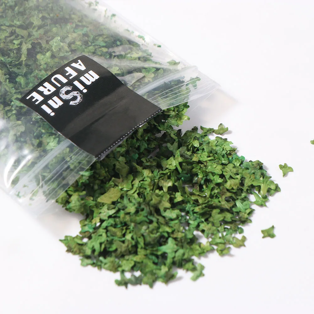 Static Model Miniature Leaves Model Layout Scene Miniature Terrain Micro Landscape Leaves 35ml Grass Tufts DIY Miniature Leaf
