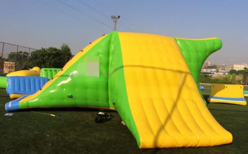 Parque aquático inflável de melhor qualidade e preço para crianças e adultos
