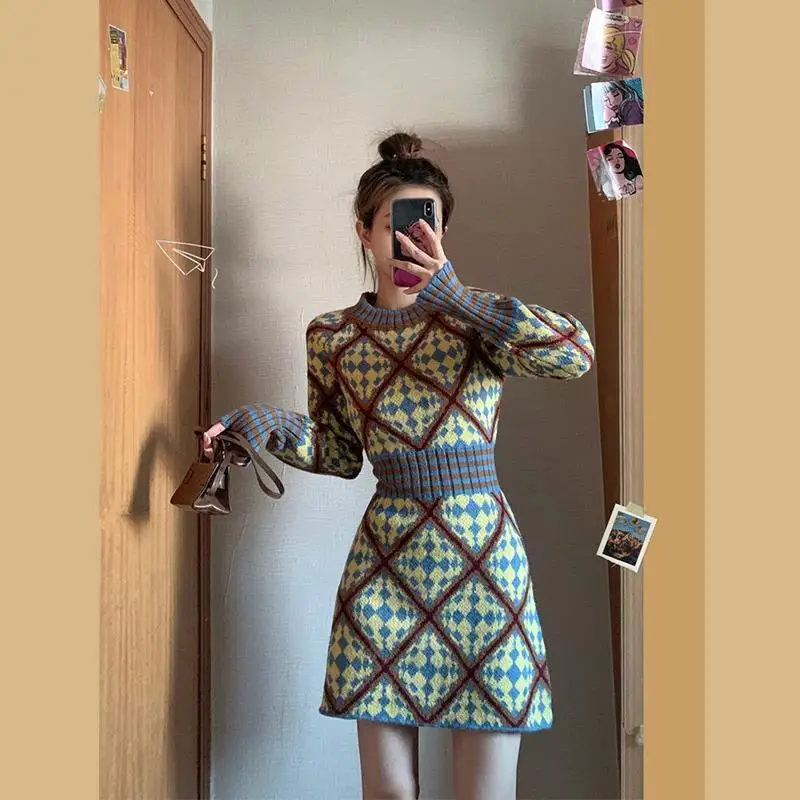 

Knitted Dress Autumn and Winter 2025 New Style Slim Fit Slimming Elegant Base Layer Inner Wear Winter Thickened Sweater Dress