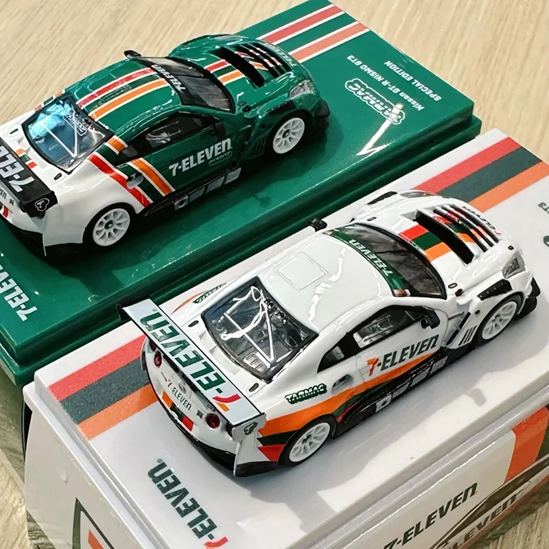 Tarmac Works GT-R R35 GT3 Taiwan Exclusive 7-Eleven Livery Alloy