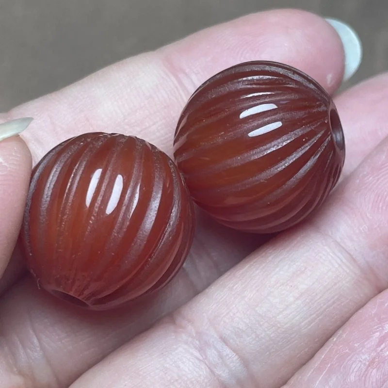 Antique beads, old agate, finely crafted polygonal pumpkin beads, top beads, Buddha beads, waist beads, bracelet accessories, an