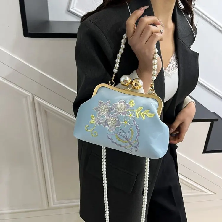 

2025 Summer 374 New One Size Lock One Shoulder Crossbody Handbag Fashion Versatile Casual Simple Commuter Bag