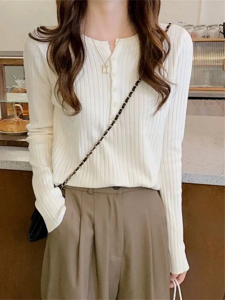 

Fashionable Long Sleeve Base Shirt Women's Slim Fit Lazy Style Knitted Top Autumn Winter New Arrival Korean Style V Neck Knit...