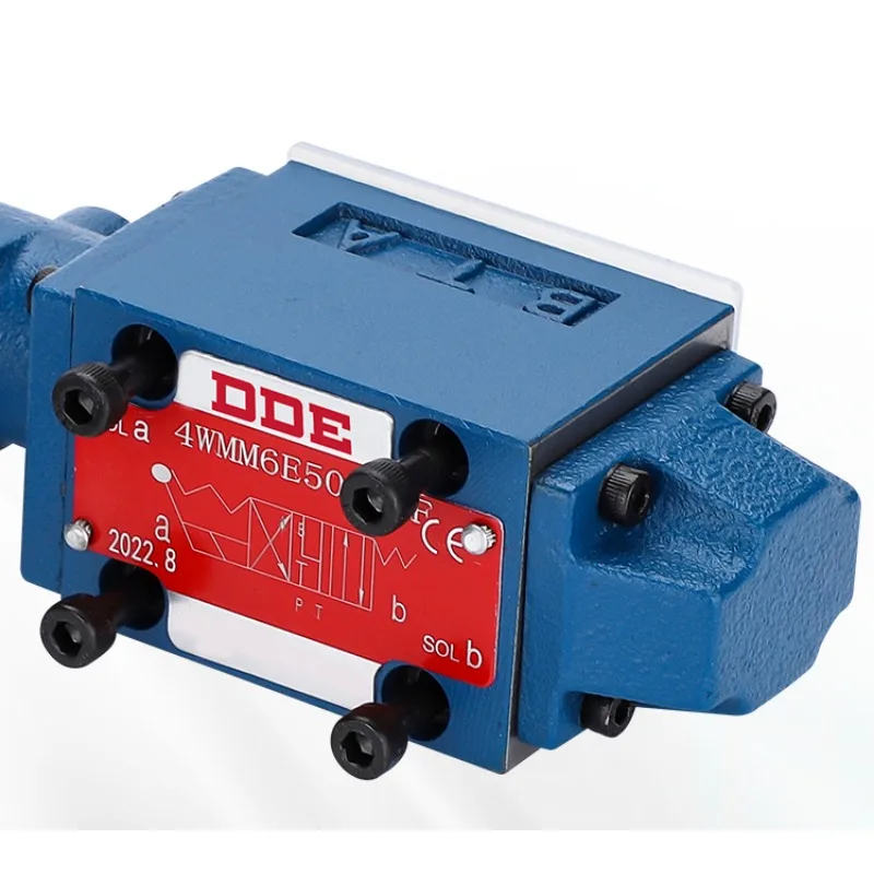 

Hydraulic manual reversing valve