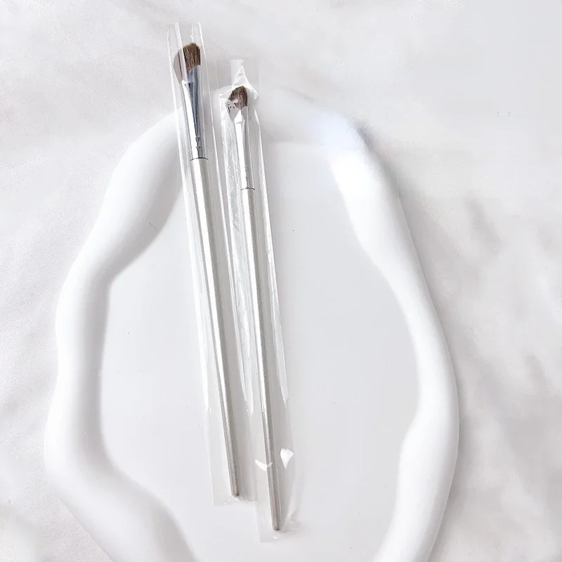 Pinceau de Contour du nez pinceau de Contour du nez plat pinceau de maquillage de Contour coudé cheveux naturels pinceaux de maquillage de taches d'ombre de Contour coudé