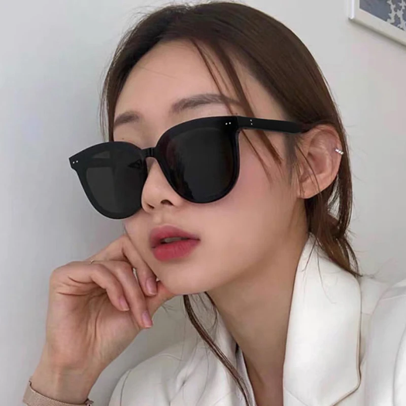 New Retro Round Sunglasses Women Fashion Men Shade Eyewear Simple Design Trend Sun Glasses UV400 Unisex Decorative Glasses
