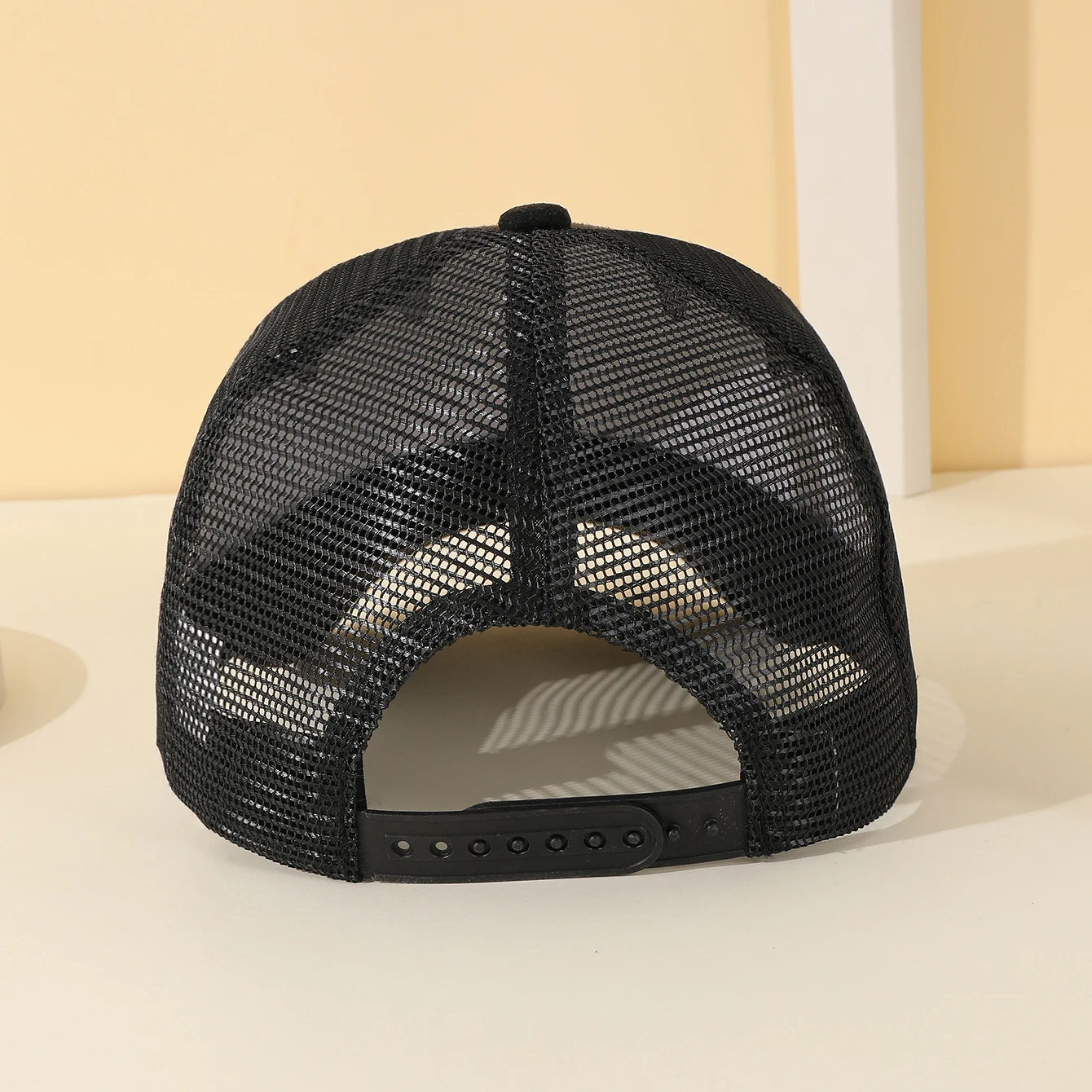 Retro-Baseballkappe aus Wildleder-Patchwork mit rundem Logo, atmungsaktiver Sommer-Sonnenhut aus Mesh, lässiger Sonnenschutzhut für den Außenbereich – Detail 15