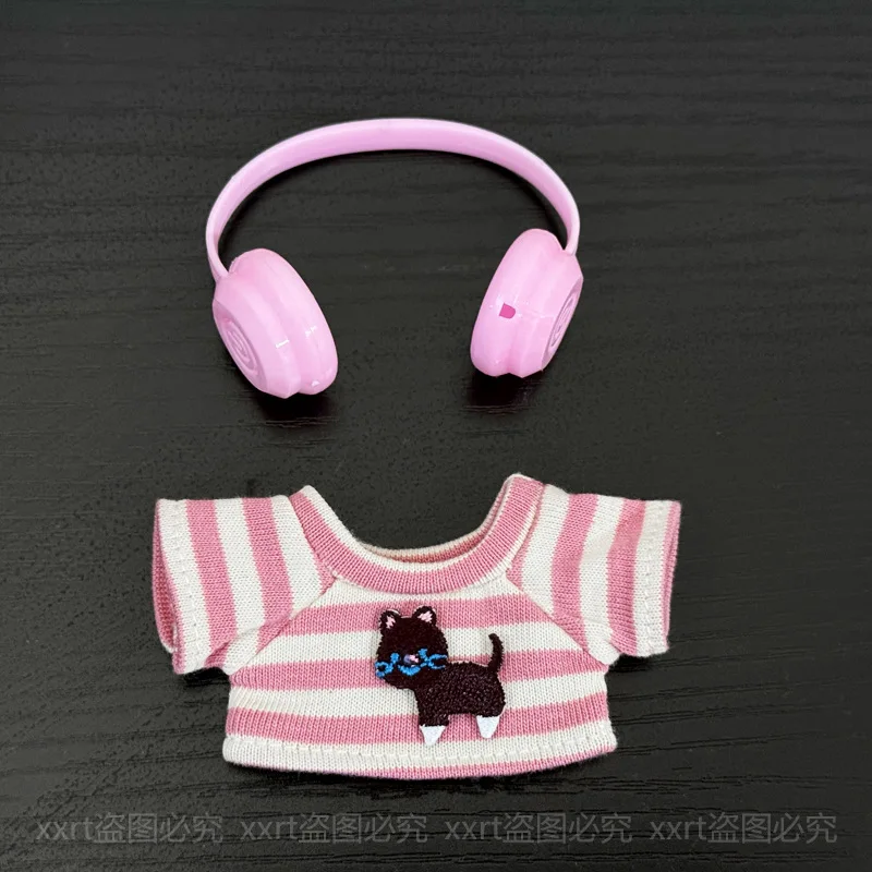 4e generatie Mini Labubu Heart Code Series streetwear set, kat sticker gestreept T-shirt met bijpassende hoofdtelefoon voor 10 cm vinyl pop