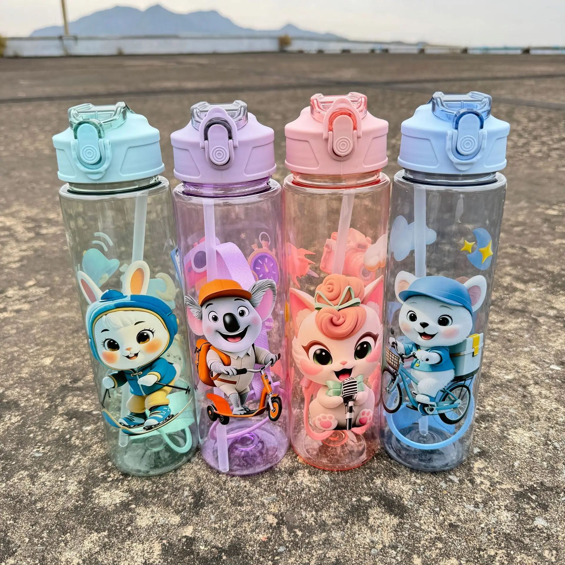 Botella de agua portátil de 800 ml, libre de BPA, resistente a altas temperaturas, con diseño de animales de dibujos animados, pajita de plástico y asa.
