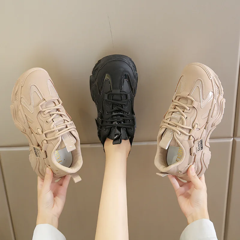 

Trendy Dad Sneakers for Women 2025 Spring New Korean Style ins Thick-soled shoes for female students casual sports shoes