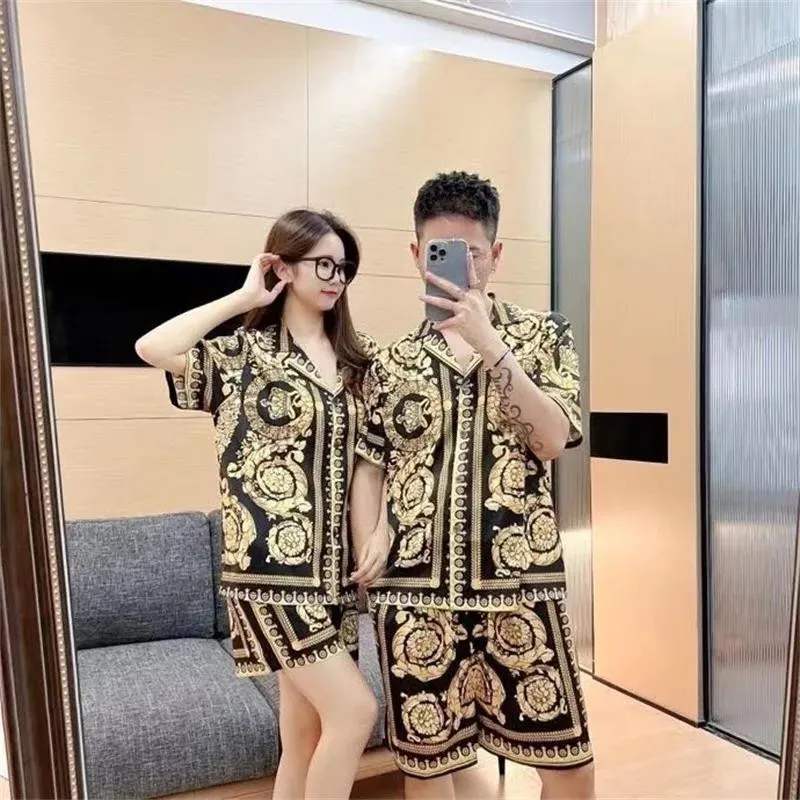 2026 European light luxury trend ice silk printing short sleeve set
