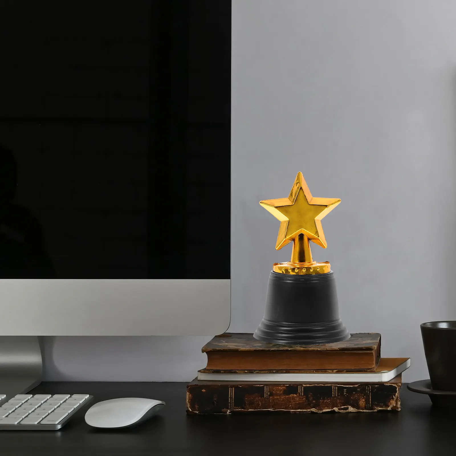 6pcs Star Award Trophies with Black Bases – Plastic Classroom Rewards for School & Party