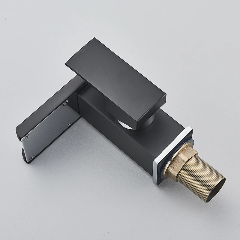 صنبور حوض شلالي أسود طويل القامة LED للحمام ، صنابير خلاط مياه ساخنة وباردة مثبتة على السطح ، ثلاثة ألوان تتغير عن طريق تدفق المياه