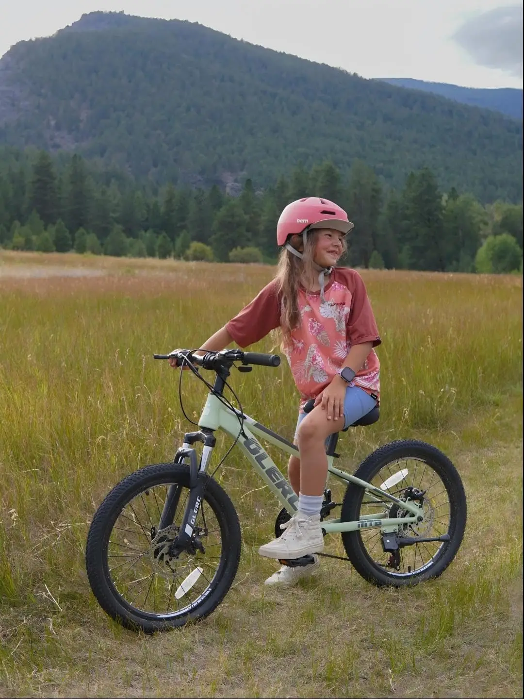 20 24 Inch Kids Bike, Kids Mountain Bike for Boys and Girls Ages 6-14, 21-Speed Skyline Bicycle with Front Suspension and Disc B