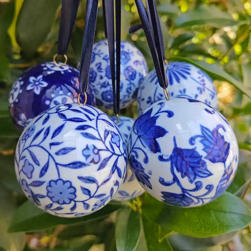 

Car pendant blue and white porcelain ceramic ball creative cute pendant accessory