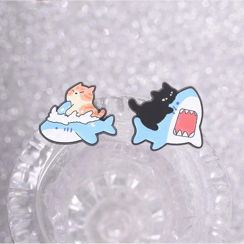Kawaii Emaille-Anstecknadeln mit Haustier-Motiv, niedliche Cartoon-Hai- und Katzen-Broschen, modische Anstecknadeln für Rucksäcke, Kleidung, Schmuck, Geschenk für Freunde – Detail 5