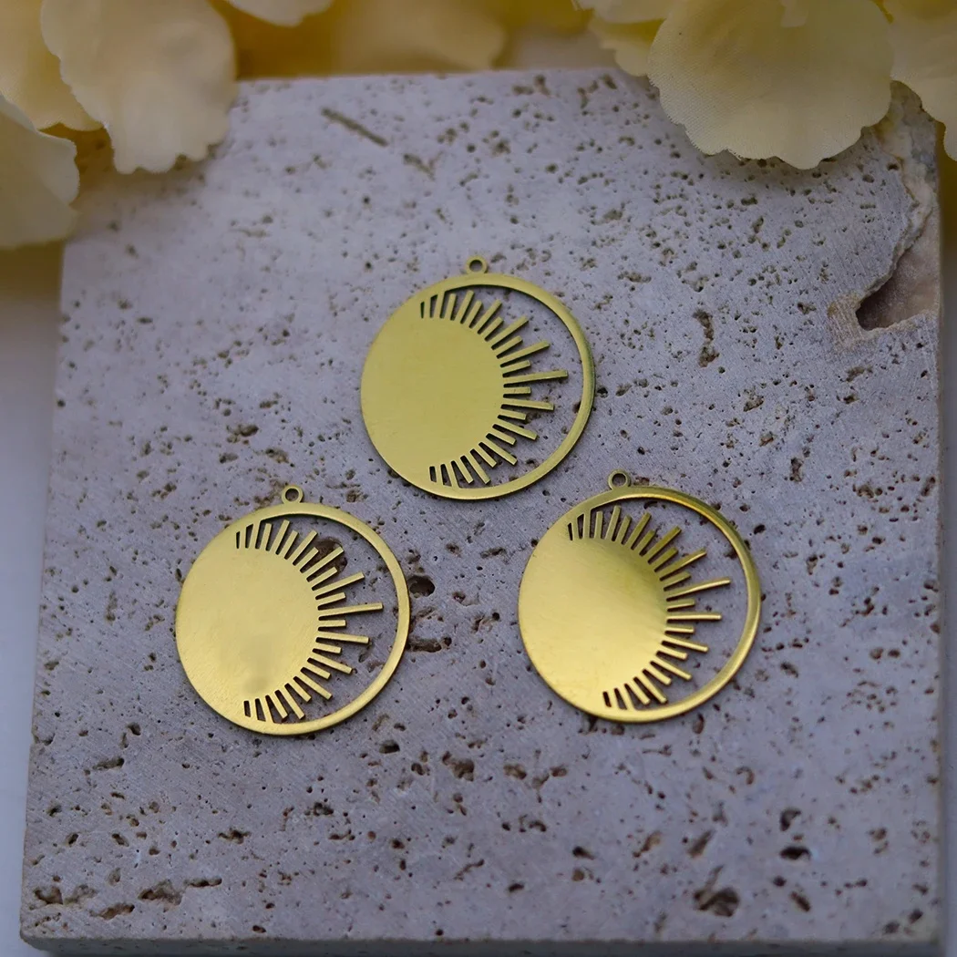 3pcs Sunburst Round Charms Stainless Steel Sun Rays Geometric Pendant for DIY Jewelry Making Necklace Earrings Findings