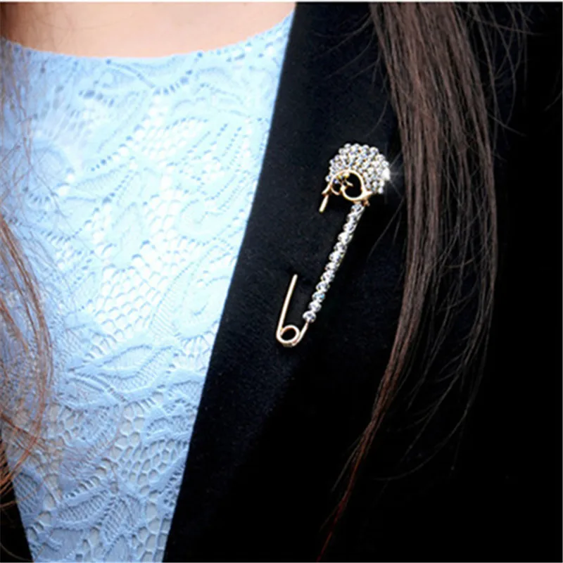 Fashion Simple Jewelry Size Two Imitation Pearls Brooch Pins For Woman Girls Temperament Cardigan Sweater Scarf Buckle Brooches