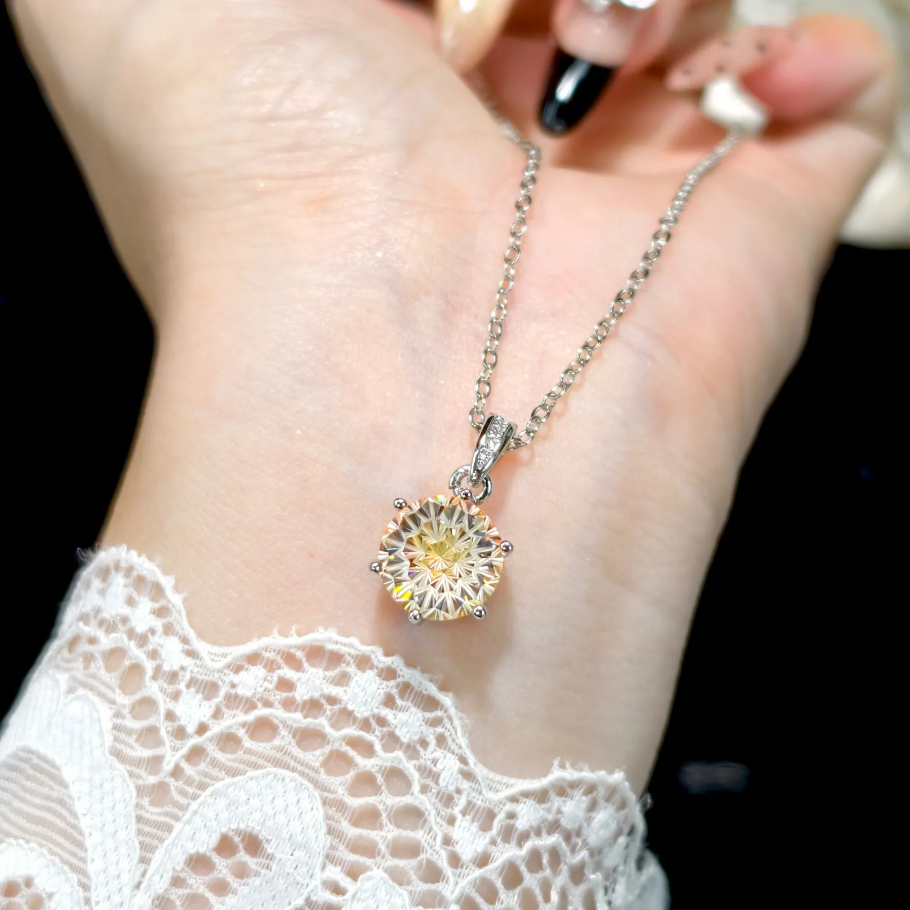 

Новое поступление, ожерелье с кристаллами для женщин, комплект свадебных украшений, блестящий кулон с прозрачным камнем, женское колье, аксессуары