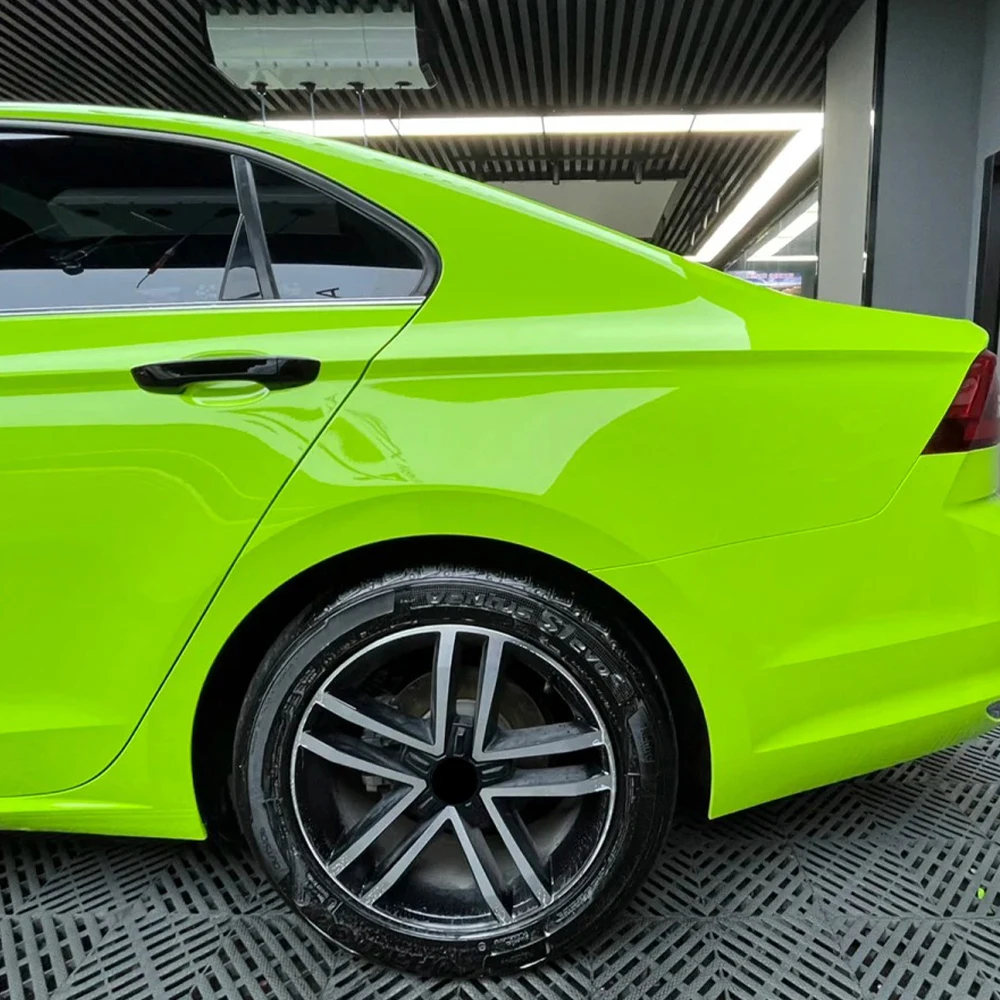 Auto Wrap Vinyl Film Gloss Green Car Sticker PET Sticker Bubble Free PVC Auto Decals Car Accessories Exterior Decoration