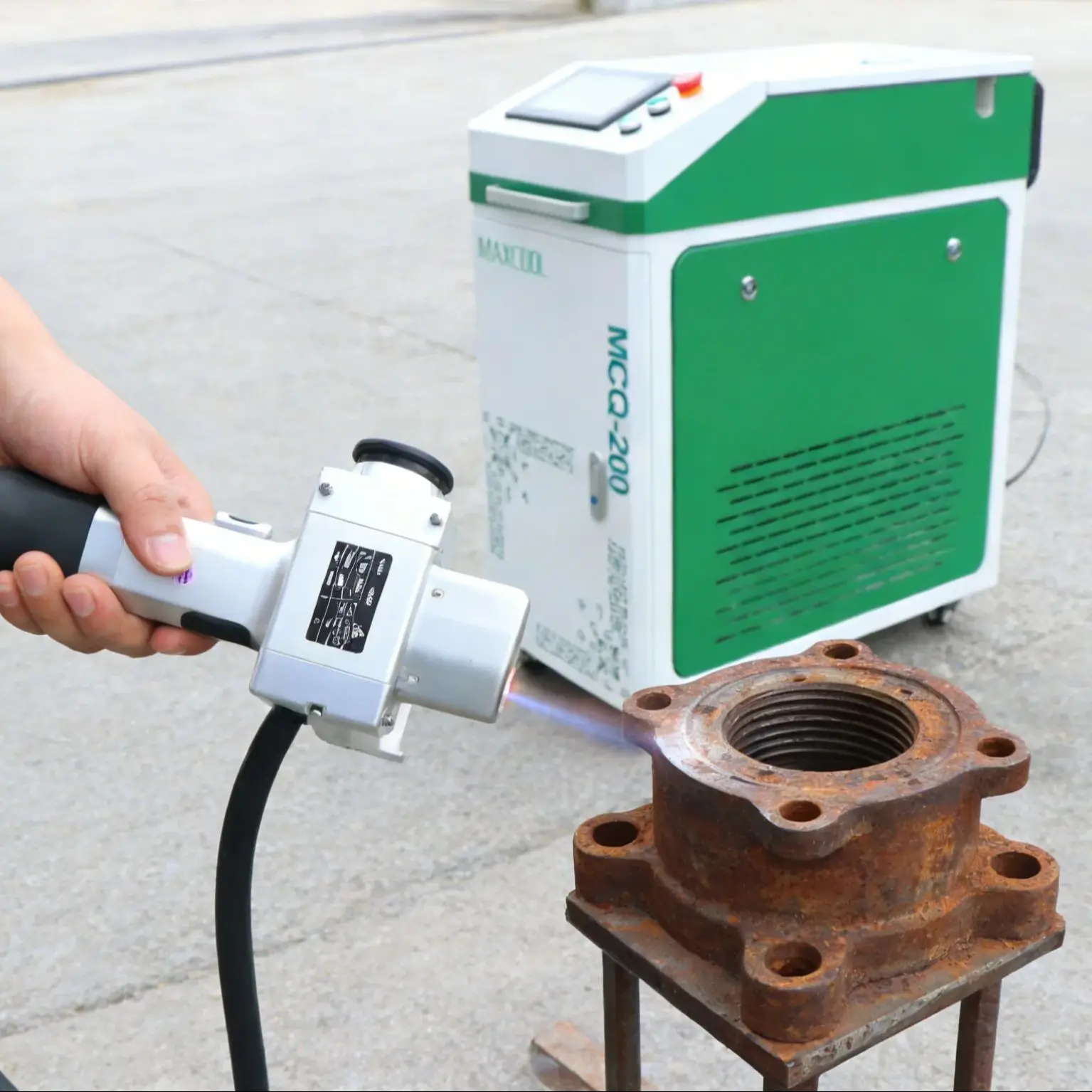 100W 200W 300W 500W Rust Removal Paint Fiber Laser Cleaning Machine Air Cooling Manufacturer Sells Pulse for Laser Rust Removal