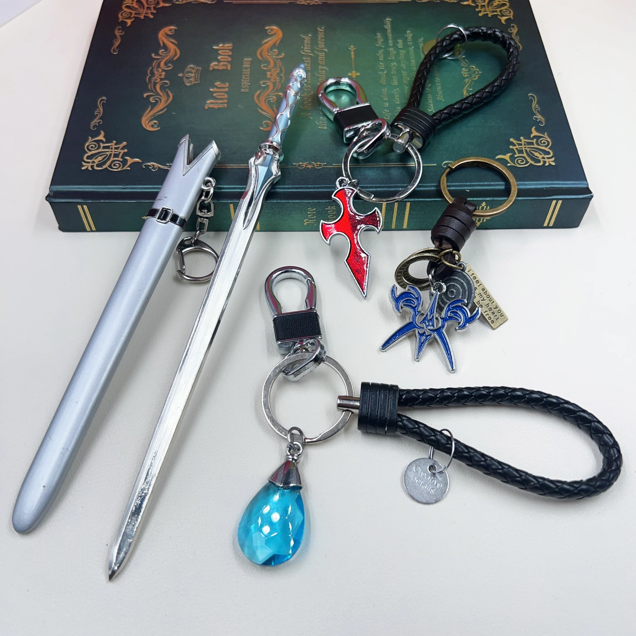 Llavero de espada Sword Art Online SAO, modelo Katana del Duende Acuático con cruz de caballero, para regalo de Navidad para niñas y niños