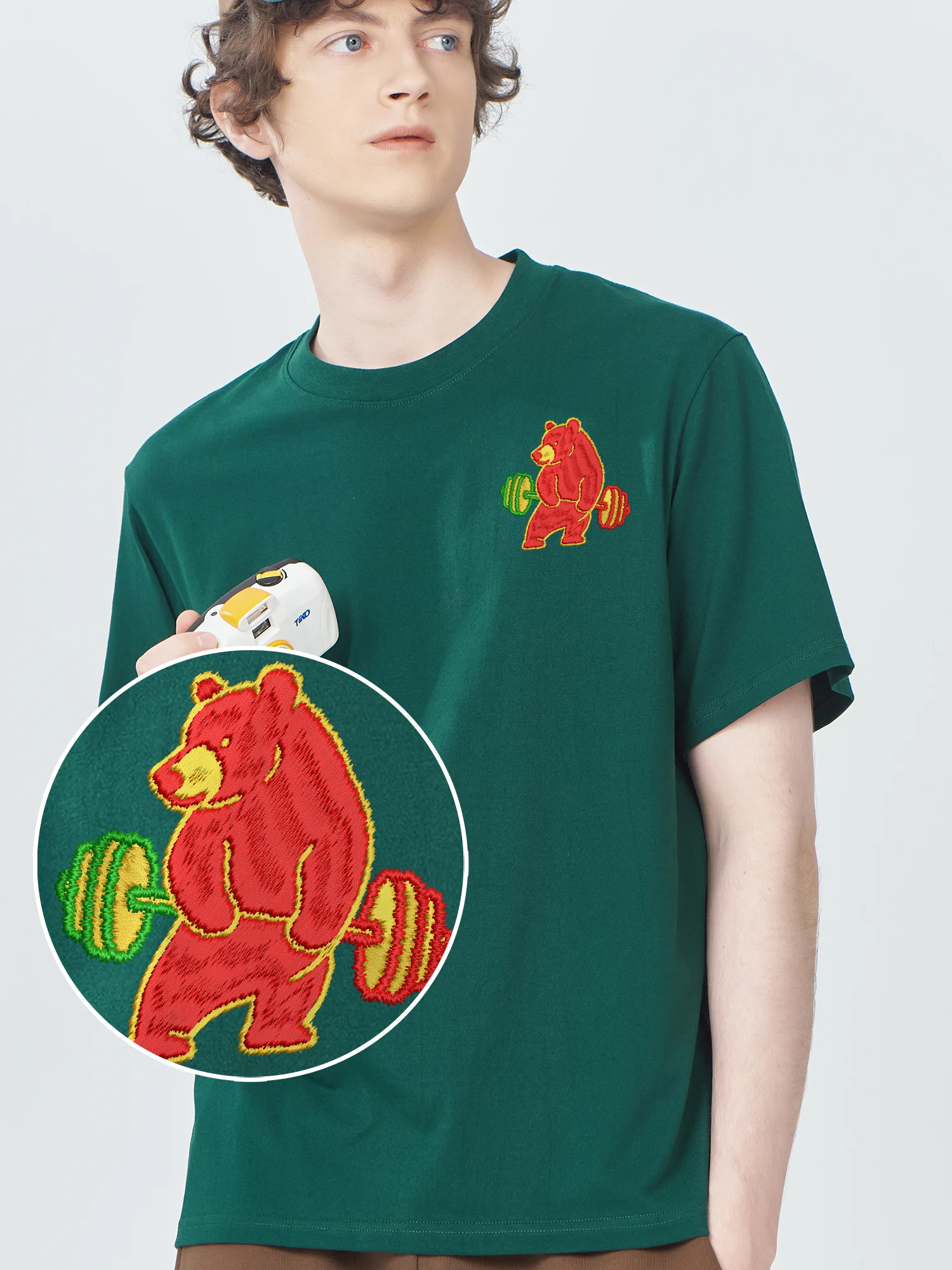 

Weightlifting Bear 100% Cotton Embroidered Short Sleeve Tops For Men Women Funny Graphic Animals Embroidery T-Shirt