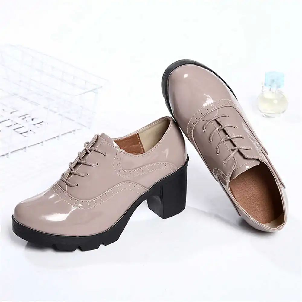 مقاس 38 أحذية صيفية للحفلات بدون كعب أحذية بيج كاجوال للنساء أحذية رياضية للنساء إصدارات أحذية رياضية