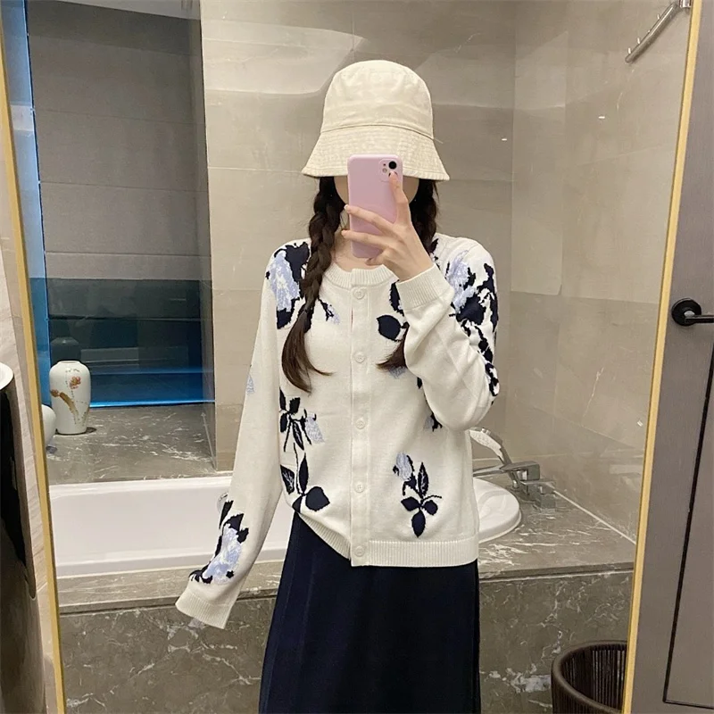 

Spring College Sle Long Sve Knitted Cardigan Women's round Ne Embroidery Color Blo Design Versatile Outerwear