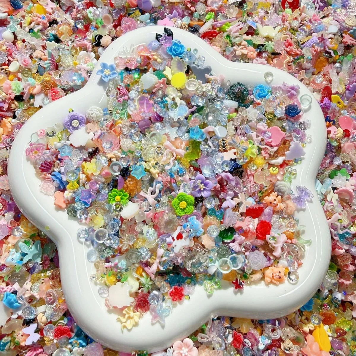 100G Mixed Resin Nail Charms Random Kawaii Cartoon Flower Nail Decorations DIY Manicure Nail Art Accessories