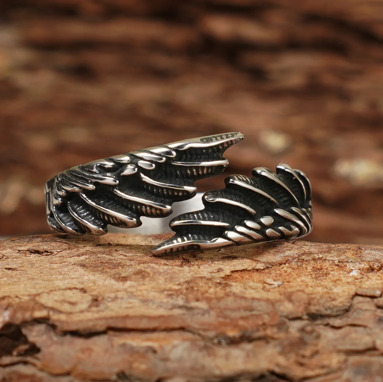 Vintage Herrenring mit gealterten Engelsflügeln, offener Feder-Ring aus 316L Edelstahl, perfekt für den täglichen Gebrauch, Partys und als Geschenk. – Detail 8