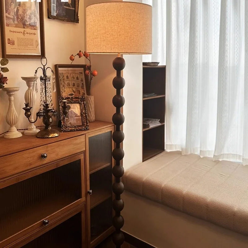 Medieval wabi-sabi walnut color lamps, French simple master bedroom living room warm retro floor lamp