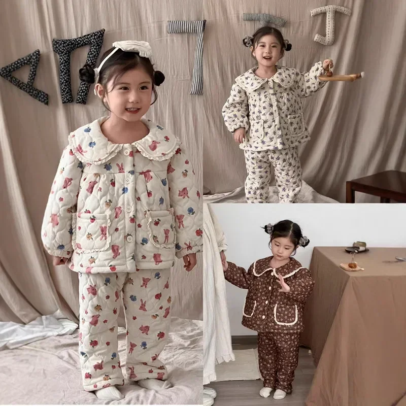 Mädchen Anzug 2024 Winter Neue Kinder Kleidung Mädchen Baby Mode Baumwolle Verdickt Floral Rand Plus Fleece Pyjamas Zwei-stück set