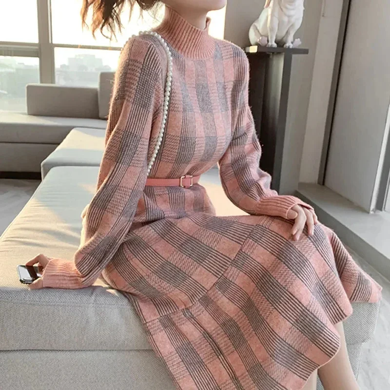 

Turtleneck Thicken Sweater Dresses Woman Autumn Winter Pink Plaid Midi Dress Ladies Korean Ruffles Knitted Primer Dress F253