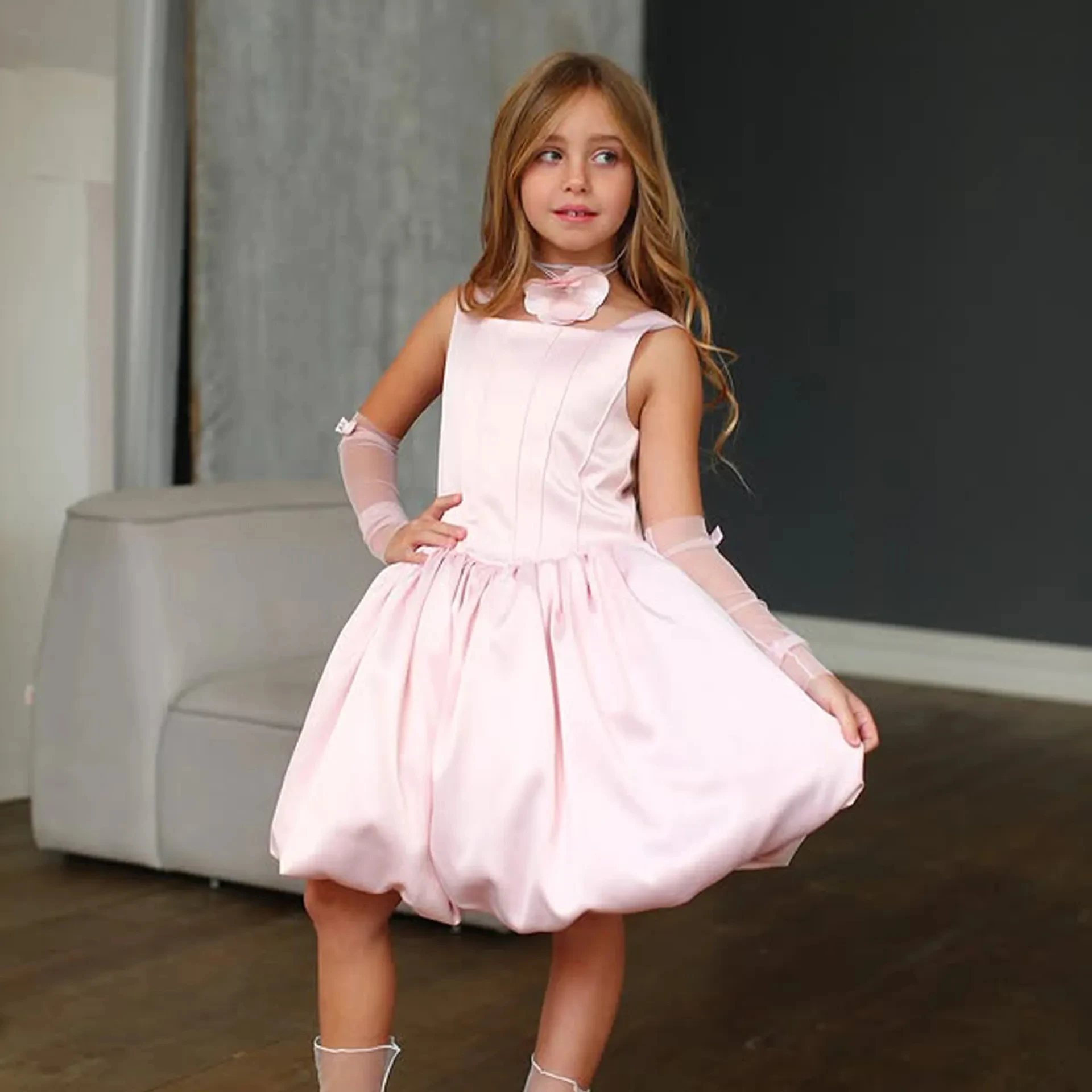 Light Pink Girls Pageant Dress Satin Short Flower Girl Dress Puffy Prom Ball Gowns for Kids Birthday Party Dress with Golves