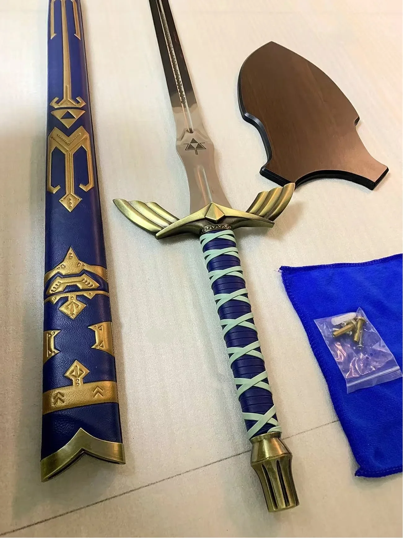 Cosplay 124cm Breath of The Wild Link Master Sword Hero Metal Swords Weapons Living Room Study Office Wall Hanging Decoration