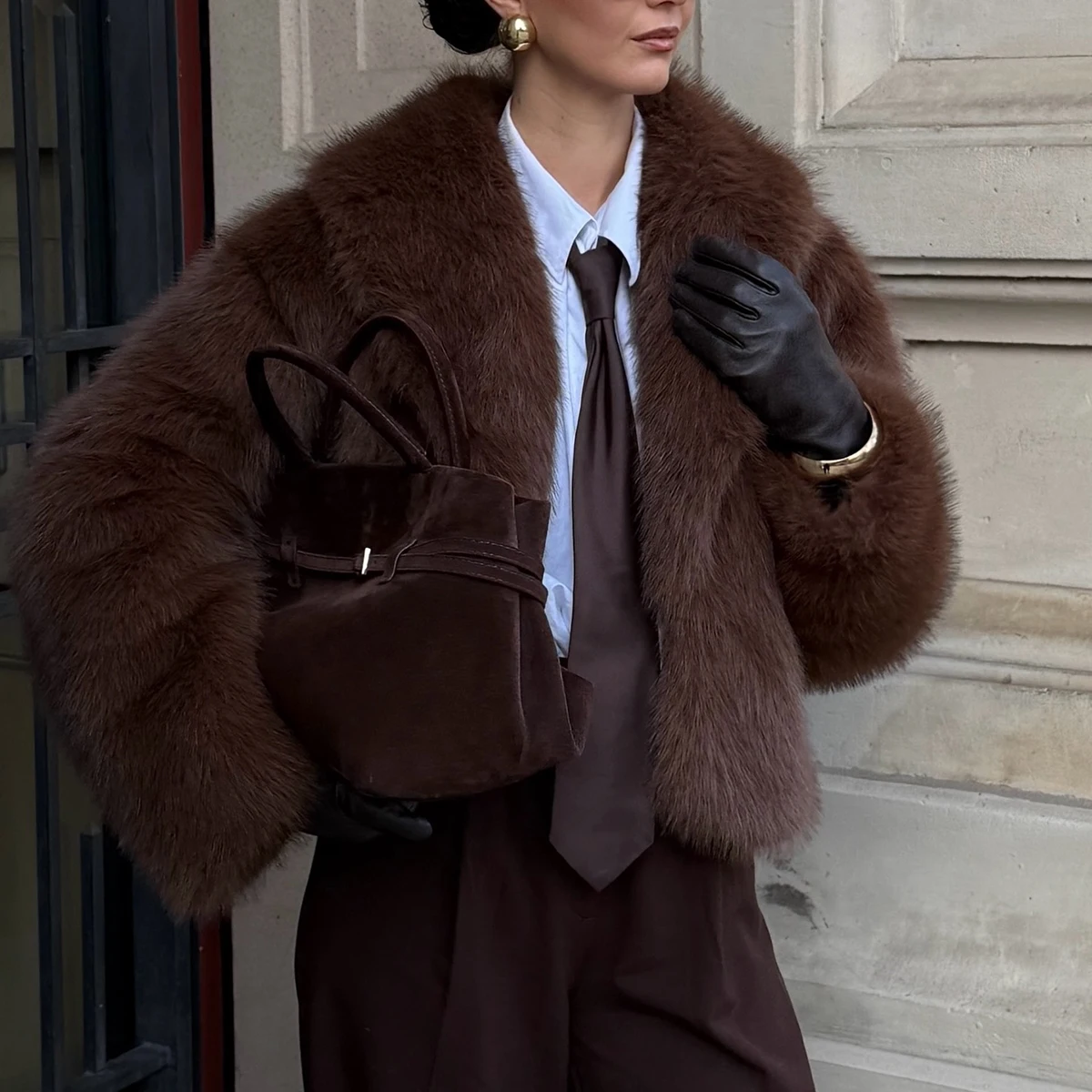 2026 New Women Faux Fur Coat Cropped Big Collar Fluffy Shaggy Chocolate Brown Winter Jacket Luxury Chic Streetwear