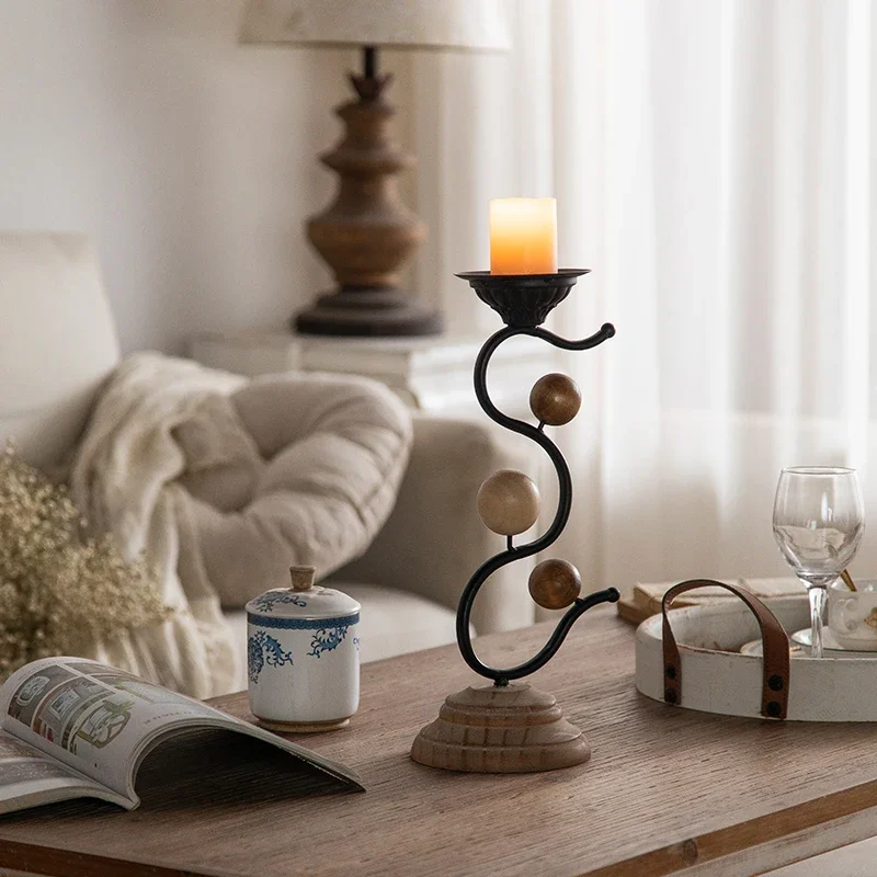 Unique Design Metal Candle Holder Bed Room Decoration New Arrival Black Color Candle Holder Stand for Hotel and Home Uses