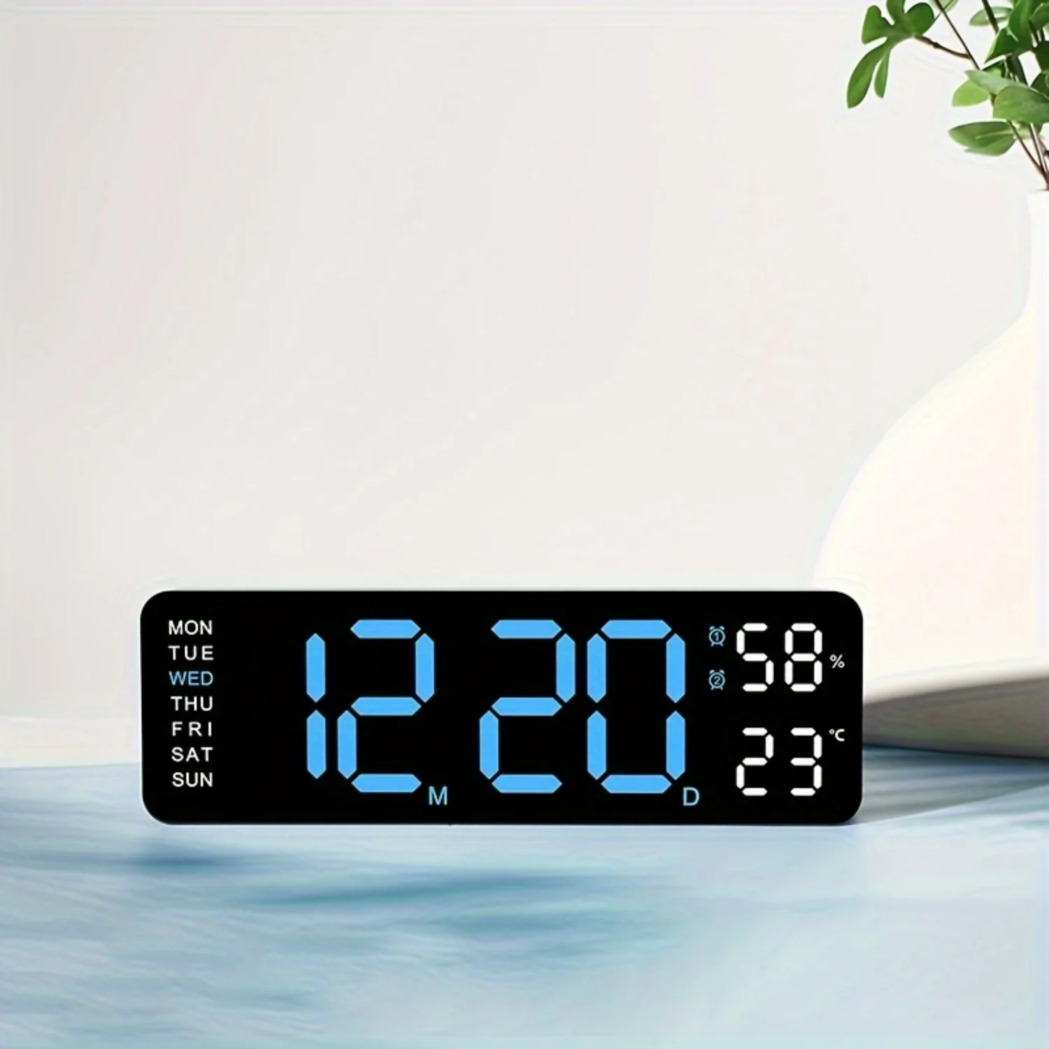 1pcs Large Screen Digital Wall Clock - High-Definition Display, Indoor Temperature, Nordic Simple Design, Rechargeable, LED Alar