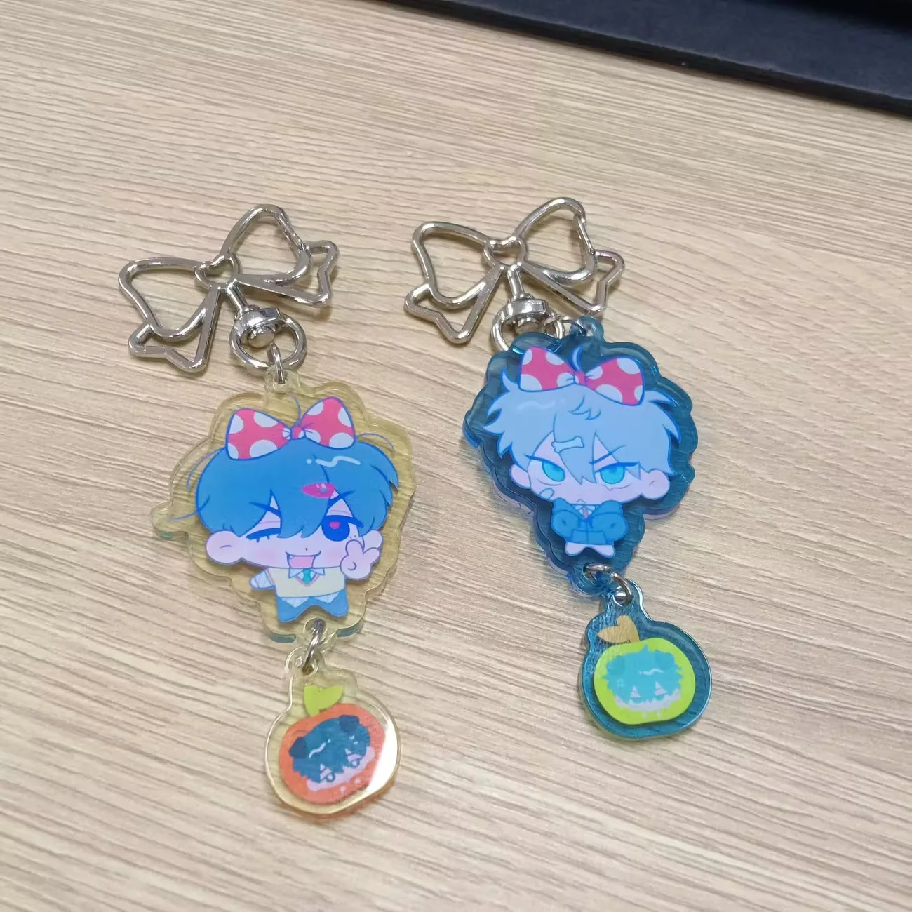 2Pcs/Set Alien Stage Acrylic Keychain Cute Ivan Till IvTi Cosplay Keyring Backpack Pendant Accessory Props Christmas Gifts