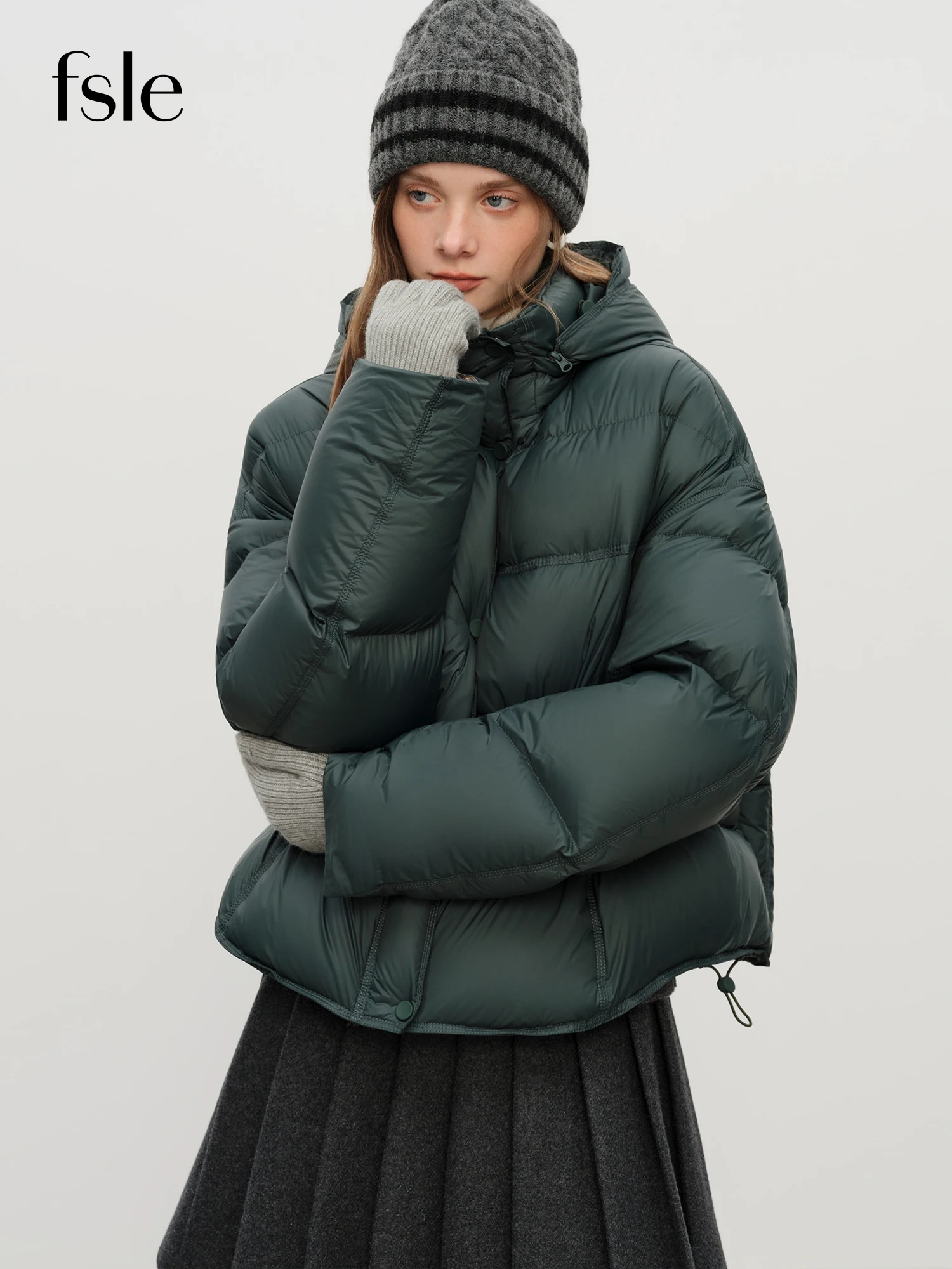 FSLE Winter Women Hooded Short Puffer Jacket Downcoat Bubble Style Thick Warm Coat Oversize Short Quilted Outerwear Duckdown