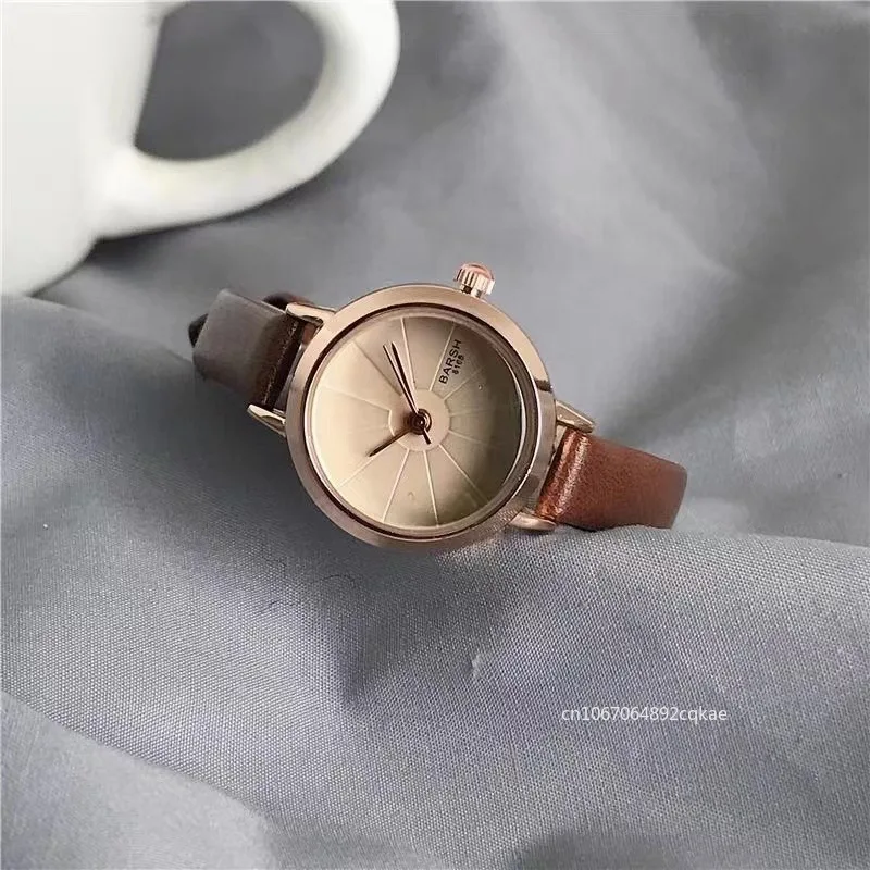 New Fashion Students Watches for Women Simple Small Retro Leather Small Round Dial High Quality Quartz Wristwatches Solid Color