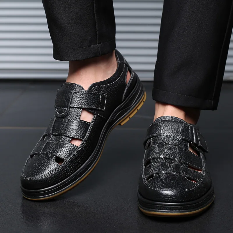 New Men's Soft Genuine Leather Hollow Hole Shoes Sandals Business Casual Shoes for Men Summer Breathable Comfortable Sandals