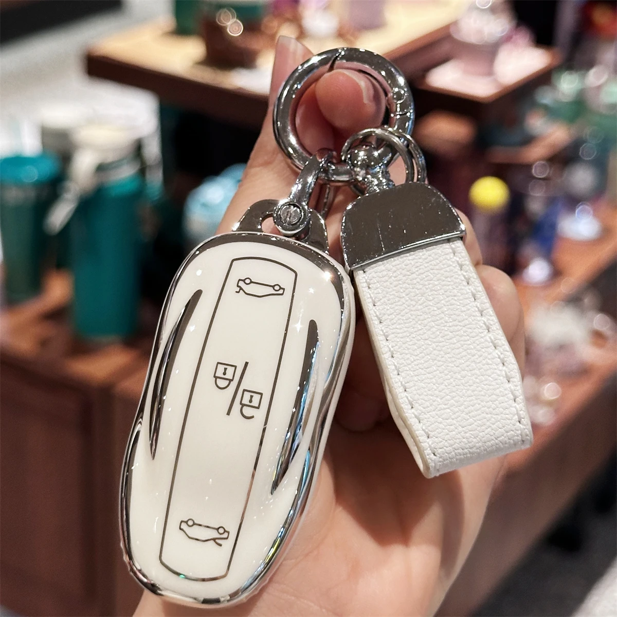 white with keychain