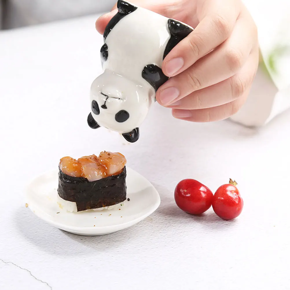 

Portable Ceramic Seasoning Jar Cute Panda Salt Pepper Shaker Kitchen Spice Bottle Household Seasoning Container Decorative