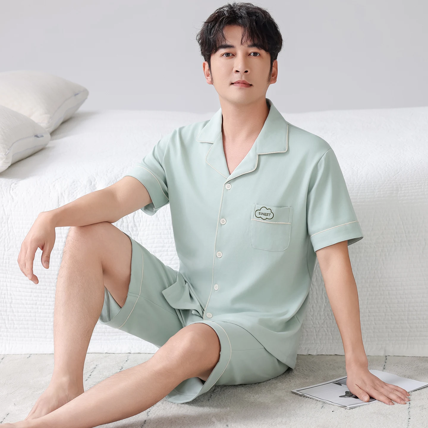 

Men Pajamas Full Cotton Fabric Sleepwear Men Summer Shorts Home Clothes Big Yards M-4XL Lapel Cardigan Young Male Homewear Set