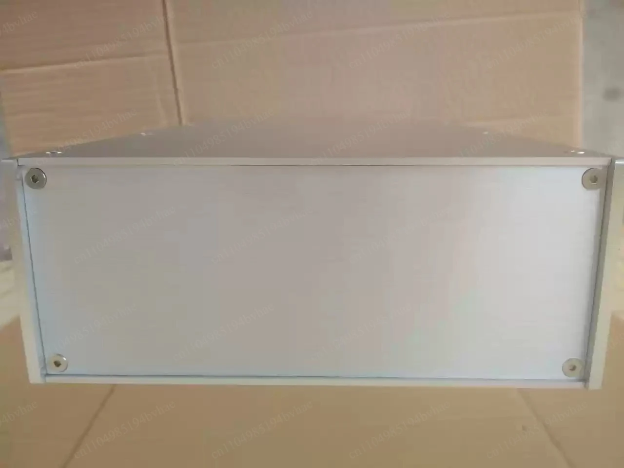 All aluminum preamplifier case CELLO (230 wide, 408 deep, 90 high)